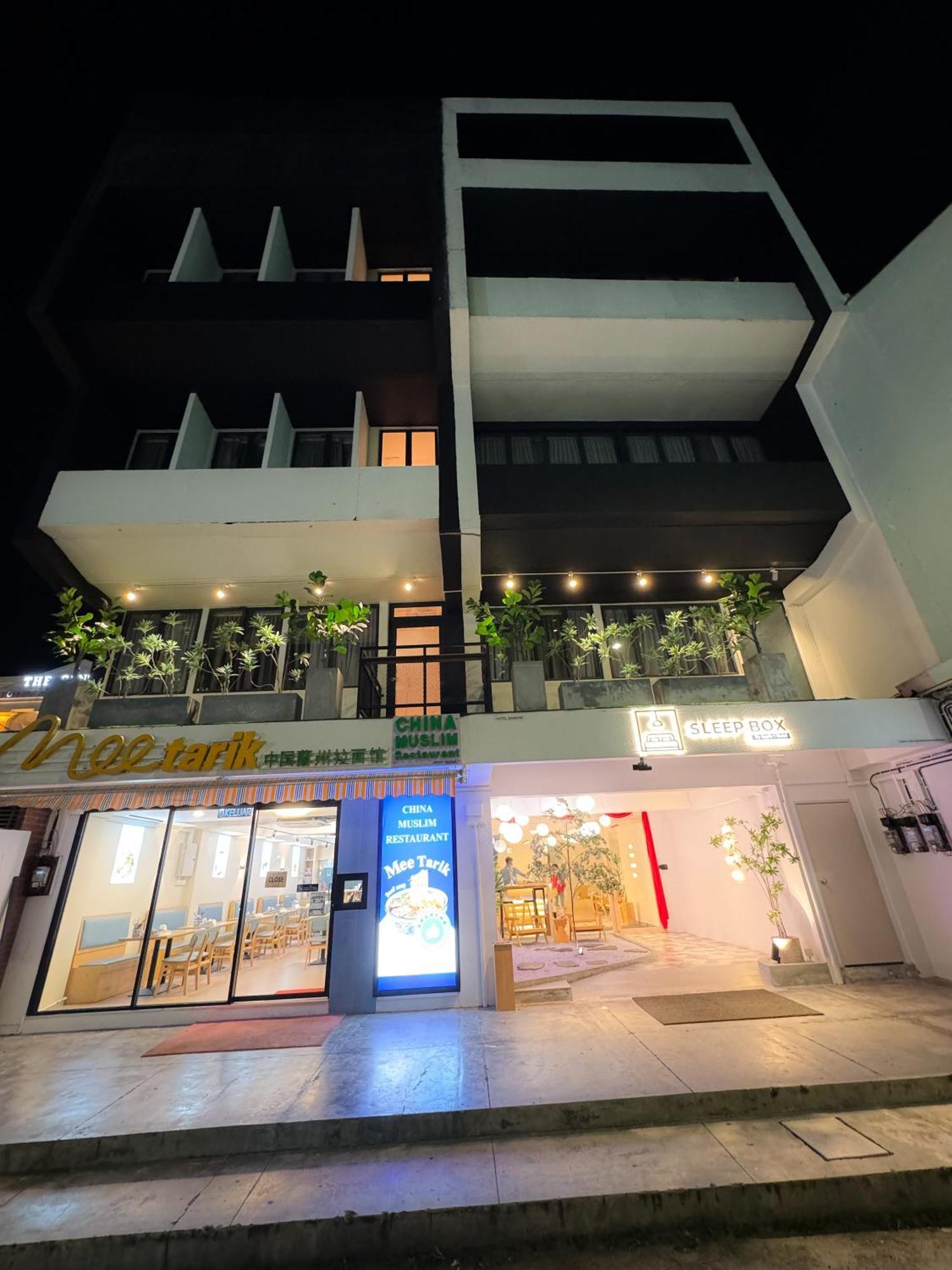 Sleep Box Penang Hotel จอร์จทาวน์ ภายนอก รูปภาพ